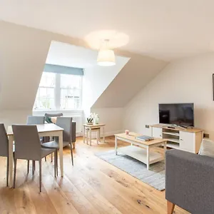 Altido Quiet Centre Spacious Apartment